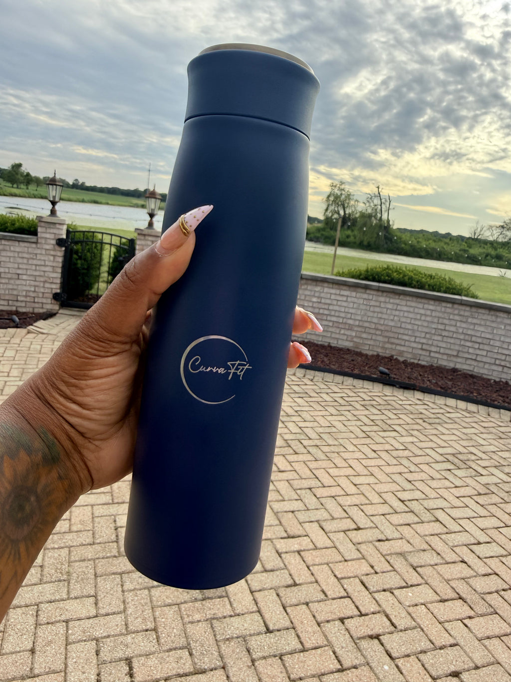 Curva Fit Signature Tumbler